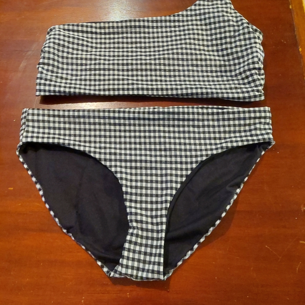 Swim suit